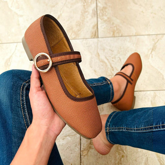 Alexia Camel
